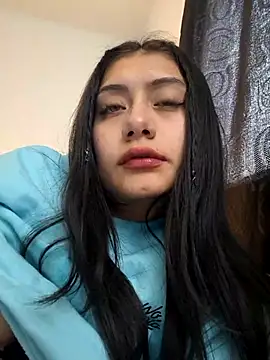 Snapshot of _Danna chatting on 01.07.25  Danna online show from 01.07.25