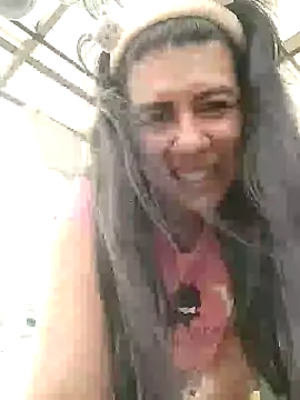 Snapshot of aisha_latina chatting on 12.07.24 aisha latina online show from 12.07.24