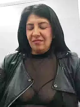 Snapshot of aisha_latina chatting on 01.30.25 aisha latina online show from 01.30.25