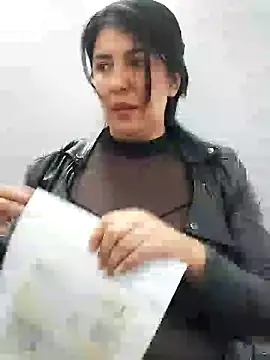 Snapshot of aisha_latina chatting on 01.30.25 aisha latina online show from 01.30.25