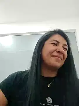 Snapshot of aisha_latina chatting on 01.31.25 aisha latina online show from 01.31.25