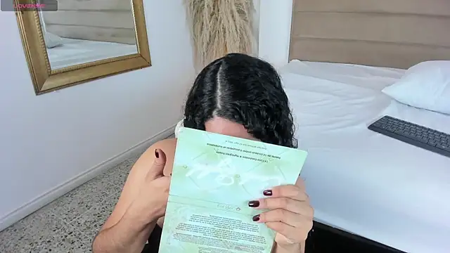 ValerieDiaz  online show from 01.07.25