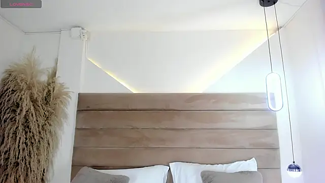 ValerieDiaz  online show from 09.22.25