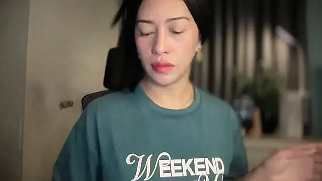 Snapshot of Jasmine_Elcock chatting on 04.16.26 Jasmine Elcock online show from 04.16.26