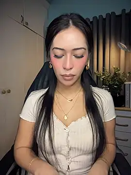 Snapshot of Jasmine_Elcock chatting on 05.05.26 Jasmine Elcock online show from 05.05.26