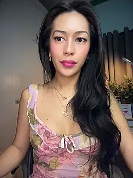 Jasmine Elcock online show from 06.10.26
