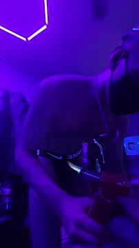 Cloudd Kingg Iceyyy online show from 04.15.26