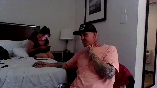 Snapshot of CAMINCHANCE chatting on 04.16.26 CAMINCHANCE online show from 04.16.26