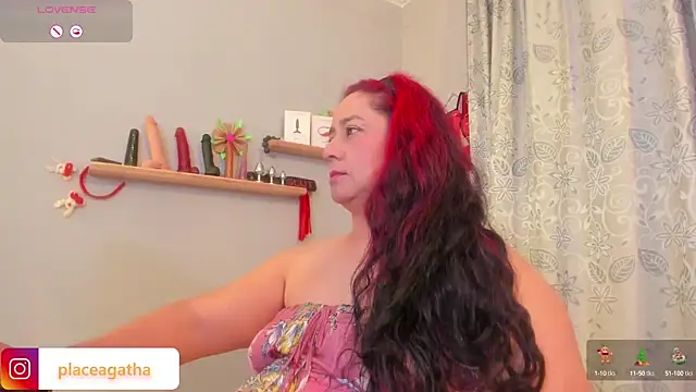 Snapshot of agathaxxx-69 chatting on 12.23.24 agathaxxx-69 online show from 12.23.24