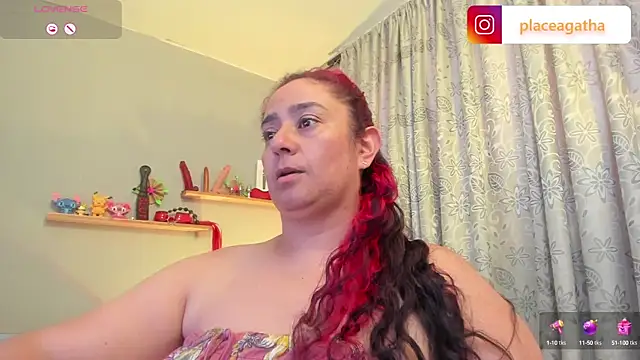 Snapshot of agathaxxx-69 chatting on 01.23.25 agathaxxx-69 online show from 01.23.25