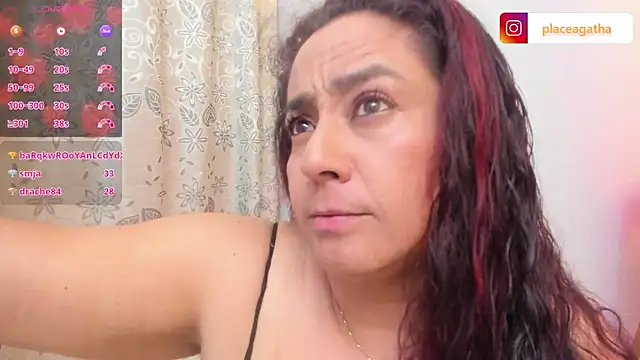 Snapshot of agathaxxx-69 chatting on 02.15.25 agathaxxx-69 online show from 02.15.25