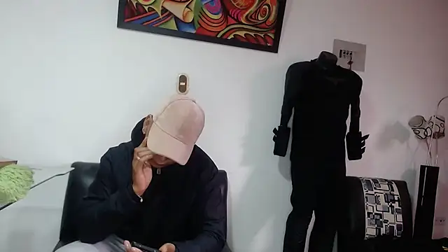 Black hot266 online show from 11.28.25