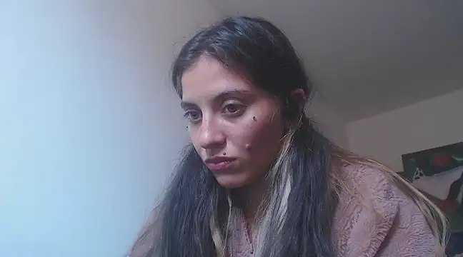 Snapshot of mariecam420 chatting on 12.22.24 mariecam420 online show from 12.22.24