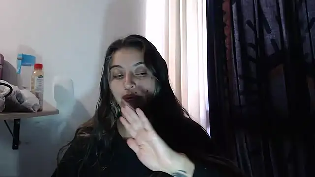 Snapshot of mariecam420 chatting on 01.13.25 mariecam420 online show from 01.13.25