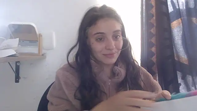 Snapshot of mariecam420 chatting on 01.27.25 mariecam420 online show from 01.27.25