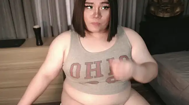 Snapshot of mysticofcum chatting on 01.22.25 mysticofcum online show from 01.22.25