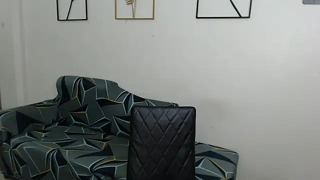 Snapshot of AmazingLuchie chatting on 02.17.25 AmazingLuchie online show from 02.17.25