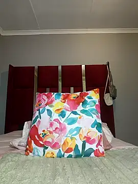 HoneyDropsX online show from 10.02.25