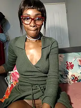 Snapshot of HoneyDropsX chatting on 07.17.26 HoneyDropsX online show from 07.17.26