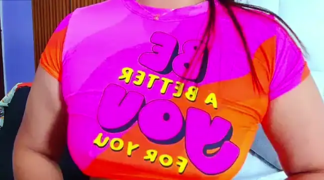 Snapshot of IrresistibleMilf chatting on 02.07.25 IrresistibleMilf online show from 02.07.25