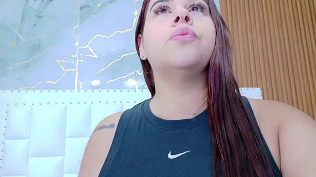 Snapshot of IrresistibleMilf chatting on 10.17.25 IrresistibleMilf online show from 10.17.25