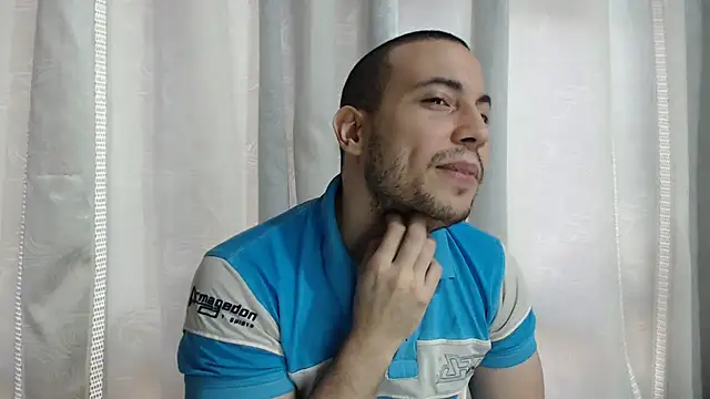 Armando 2002 online show from 11.25.25