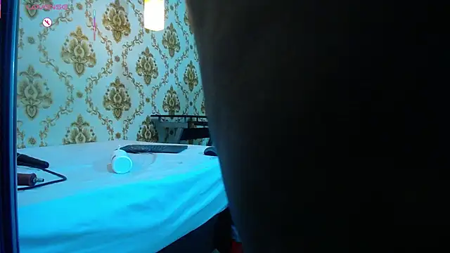 Snapshot of KARATIBBY_COX chatting on 09.18.25 KARATIBBY COX online show from 09.18.25