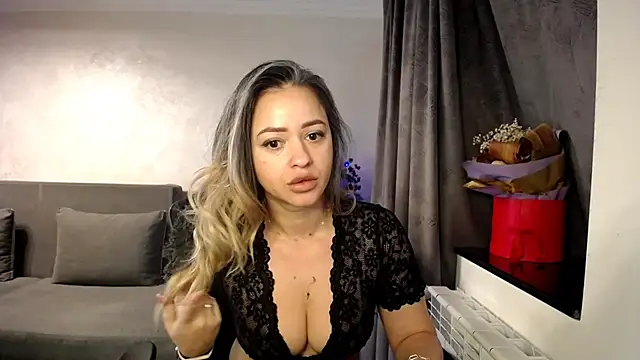 Claire95  online show from 12.23.24