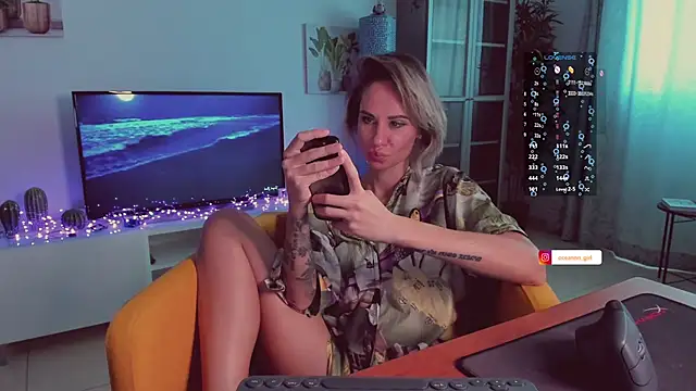 Snapshot of trafka_murafka chatting on 10.04.25 trafka murafka online show from 10.04.25