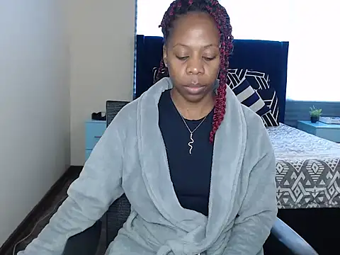 QUEENMANDYY online show from 06.24.26