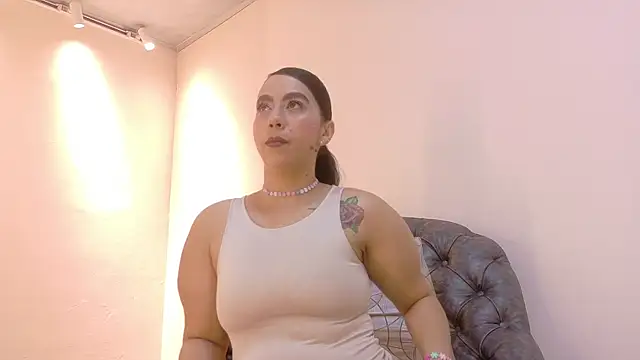 Snapshot of niky_smit chatting on 11.07.25 niky smit online show from 11.07.25