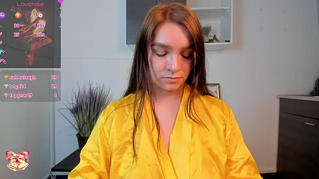 miataylorr1 online show from 12.04.24