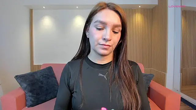 miataylorr1 online show from 12.17.24