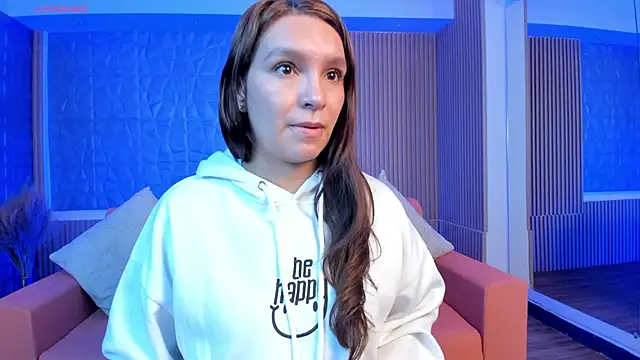 miataylorr1 online show from 02.01.25