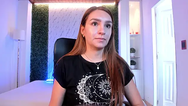 miataylorr1 online show from 10.20.25