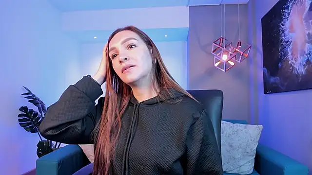 miataylorr1 online show from 03.13.26