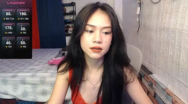 Snapshot of sweetmimi18 chatting on 12.25.24 sweetmimi18 online show from 12.25.24