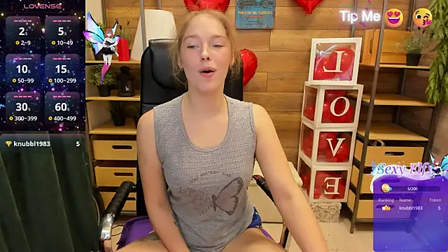 Snapshot of _fiona_Love chatting on 03.05.25  fiona Love online show from 03.05.25