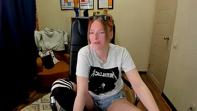  fiona Love online show from 05.23.26