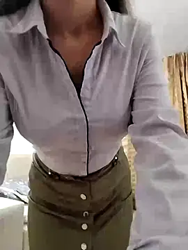 baby sweet girl  online show from 02.02.25