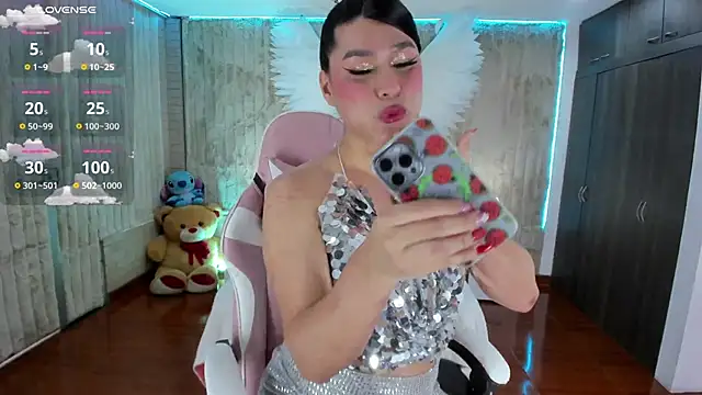 floryn susana online show from 12.31.24