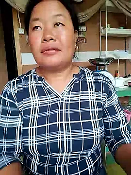 Snapshot of lickmepussy21 chatting on 09.20.25 lickmepussy21 online show from 09.20.25