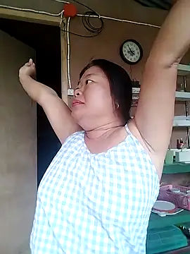 Snapshot of lickmepussy21 chatting on 10.07.25 lickmepussy21 online show from 10.07.25