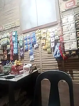 Snapshot of lickmepussy21 chatting on 10.15.25 lickmepussy21 online show from 10.15.25