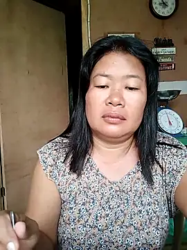 Snapshot of lickmepussy21 chatting on 10.25.25 lickmepussy21 online show from 10.25.25