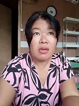 Snapshot of lickmepussy21 chatting on 11.07.25 lickmepussy21 online show from 11.07.25