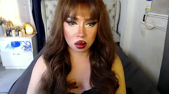 RebecaNextToYou online show from 12.02.24