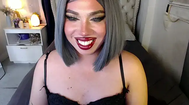 RebecaNextToYou online show from 12.03.24