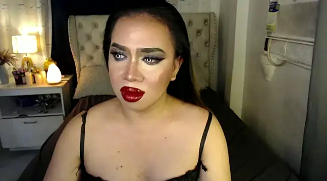 RebecaNextToYou online show from 12.09.24