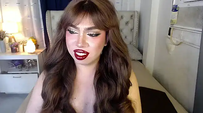 RebecaNextToYou online show from 12.15.24